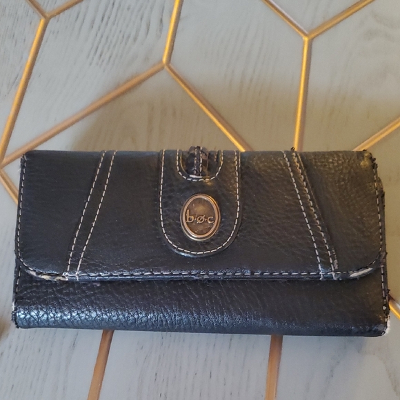 b.o.c. Handbags - b.o.c. Black Women's Wallet